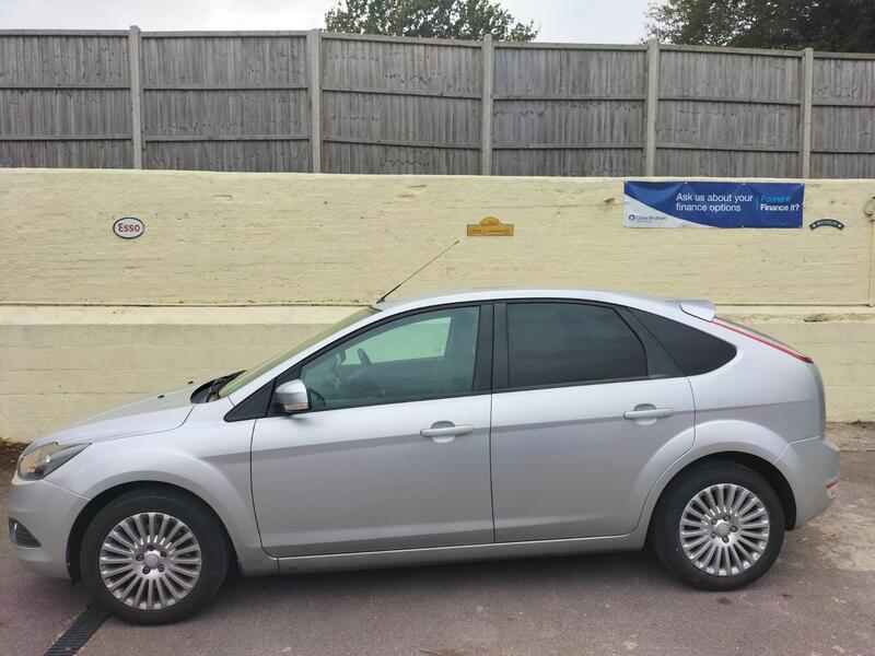FORD FOCUS