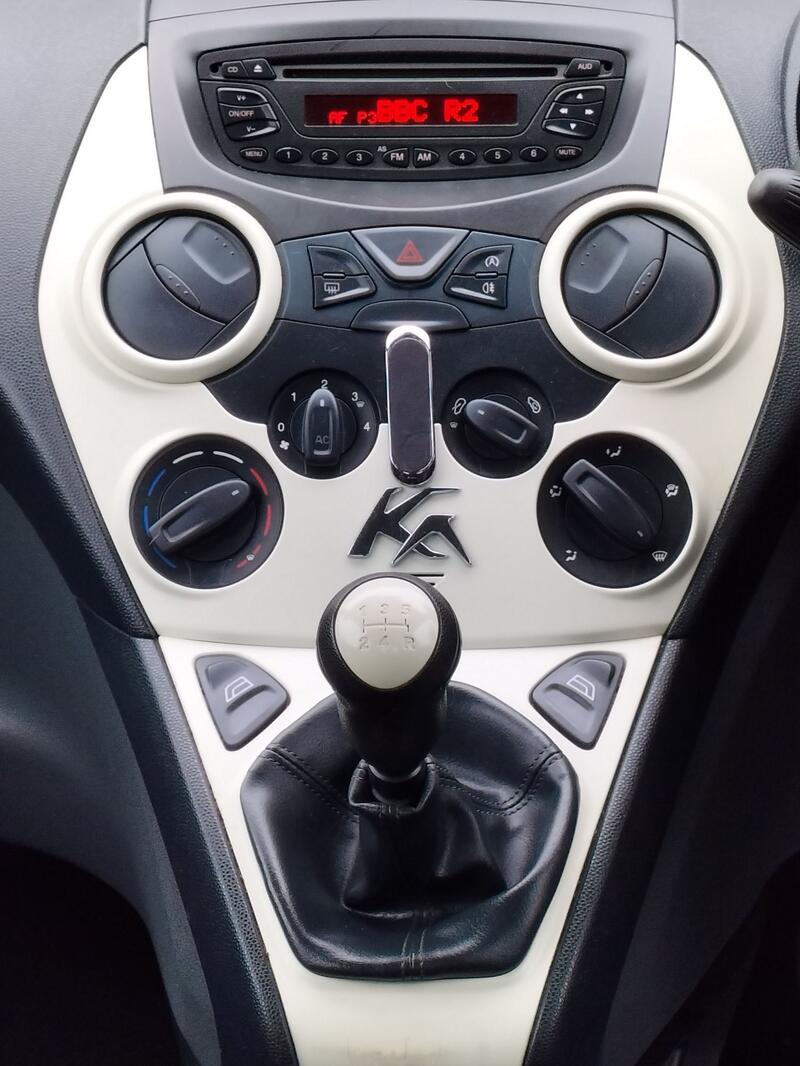 FORD KA