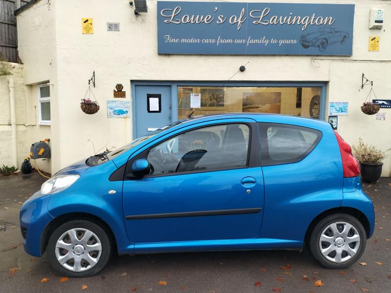 PEUGEOT 107