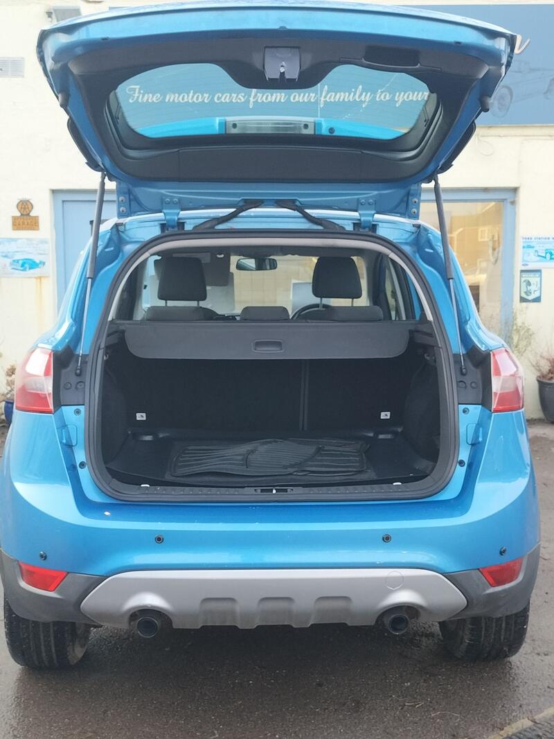 FORD KUGA