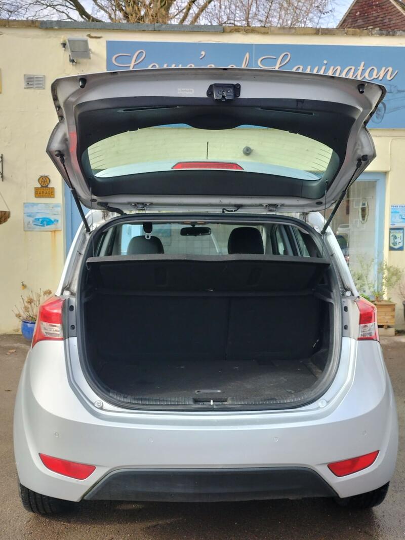 HYUNDAI IX20