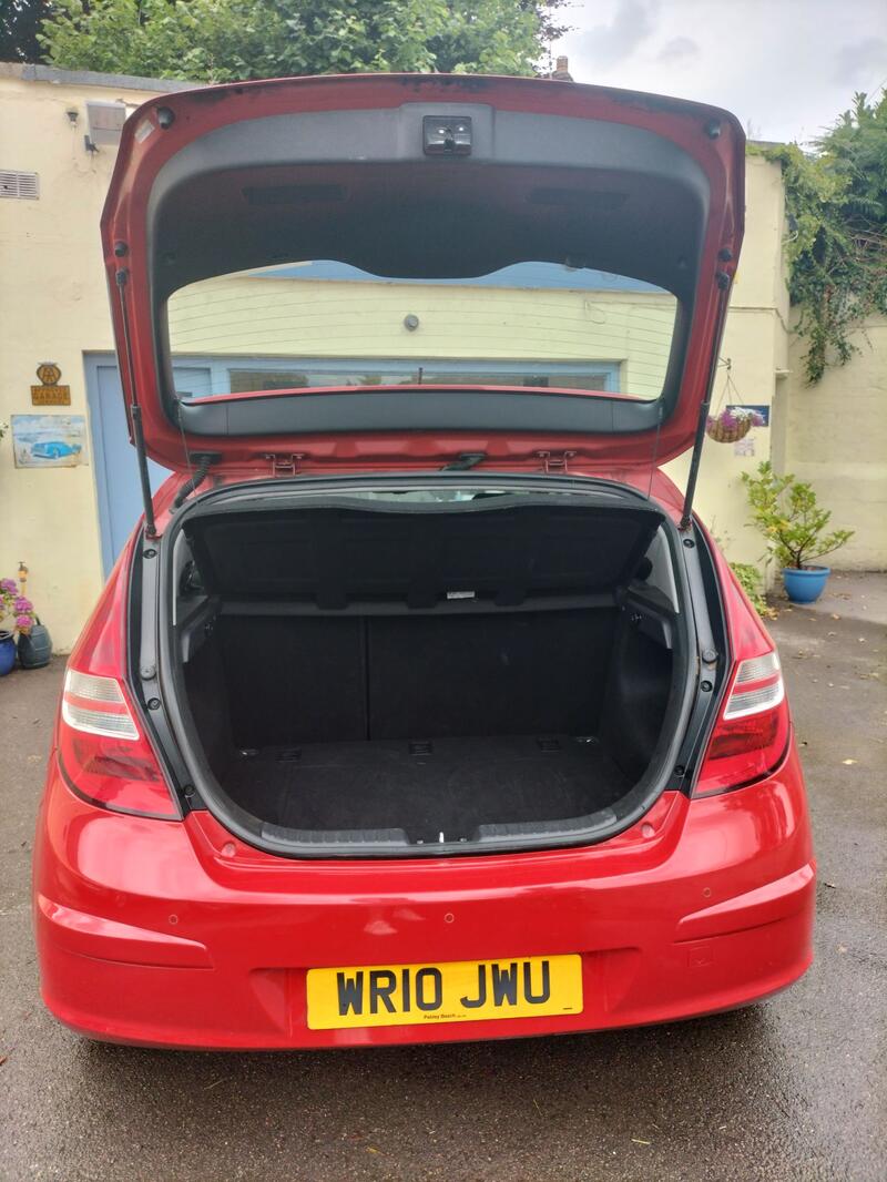 HYUNDAI I30