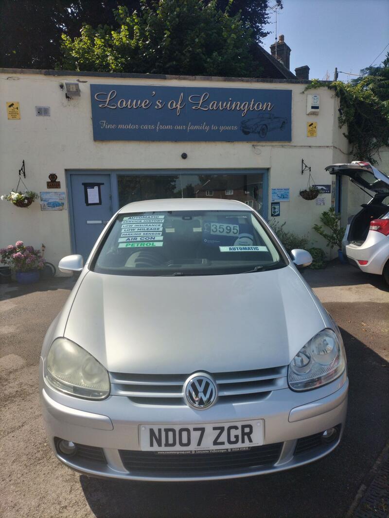 VOLKSWAGEN GOLF
