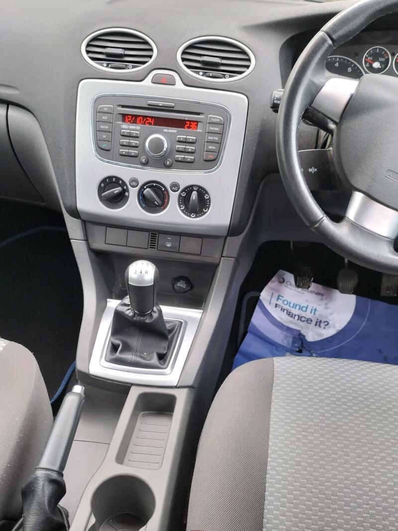 FORD FOCUS