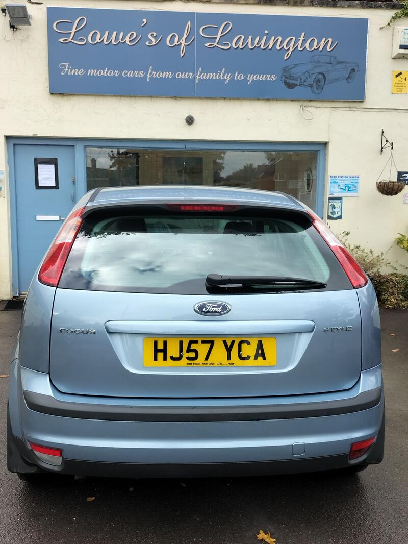 FORD FOCUS