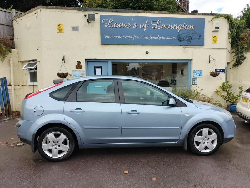 FORD FOCUS