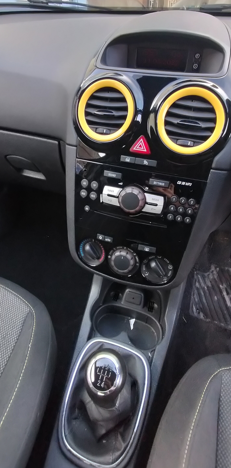 VAUXHALL CORSA