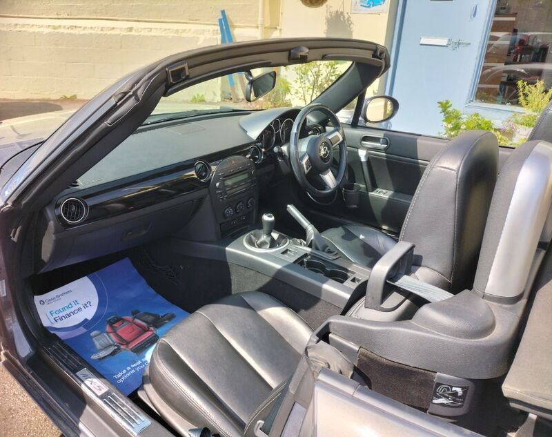 MAZDA MX-5