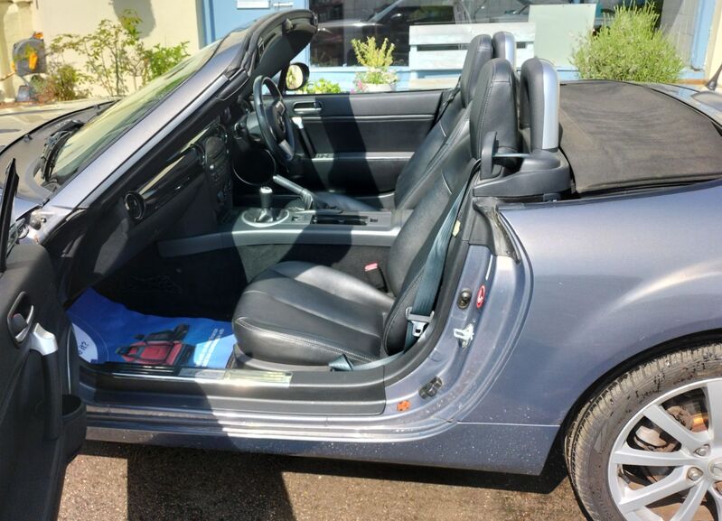 MAZDA MX-5