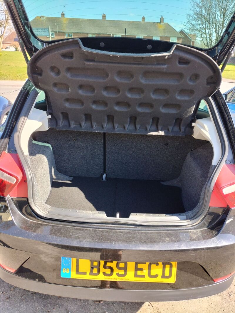 SEAT IBIZA