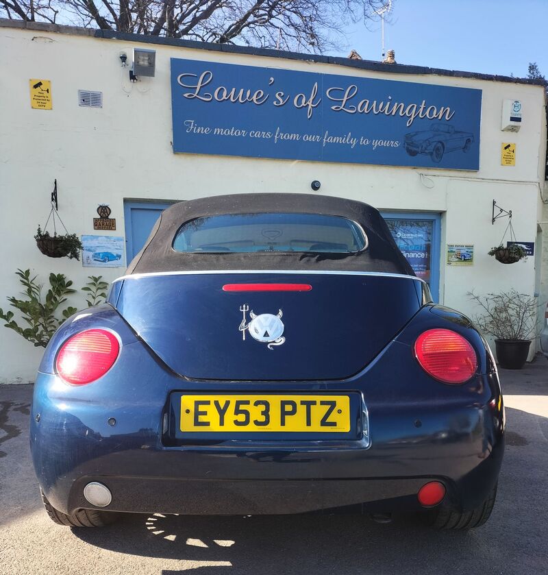 VOLKSWAGEN BEETLE