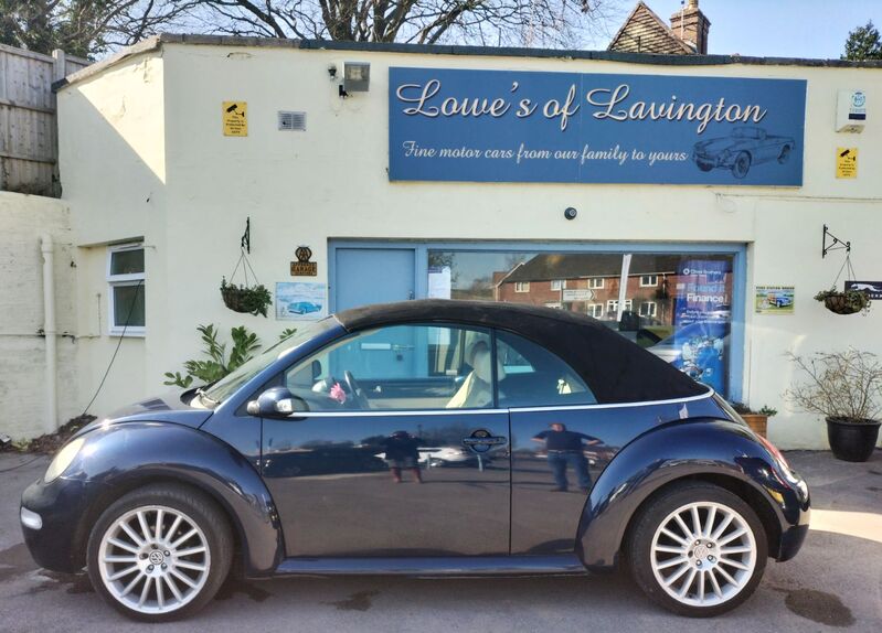 VOLKSWAGEN BEETLE