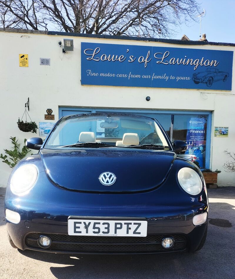 VOLKSWAGEN BEETLE