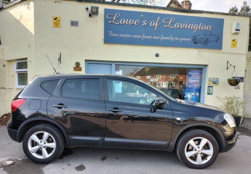 View NISSAN QASHQAI TEKNA