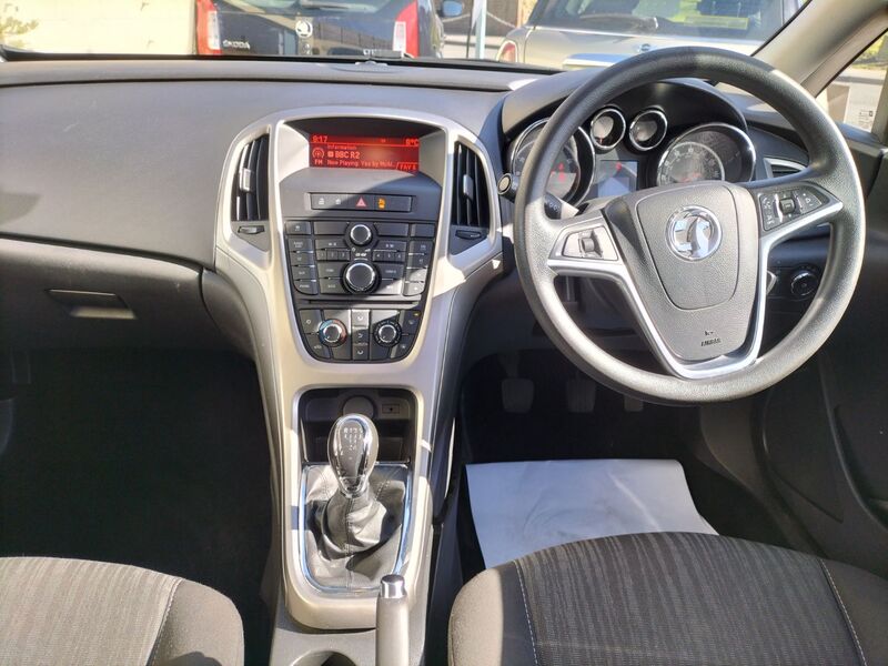 VAUXHALL ASTRA