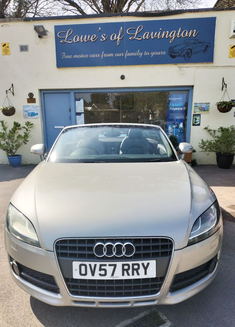 AUDI TT