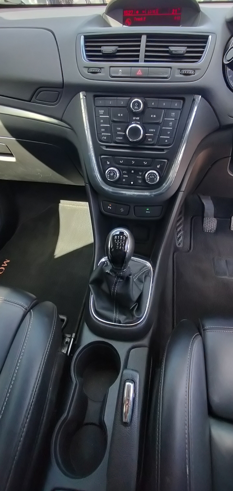 VAUXHALL MOKKA