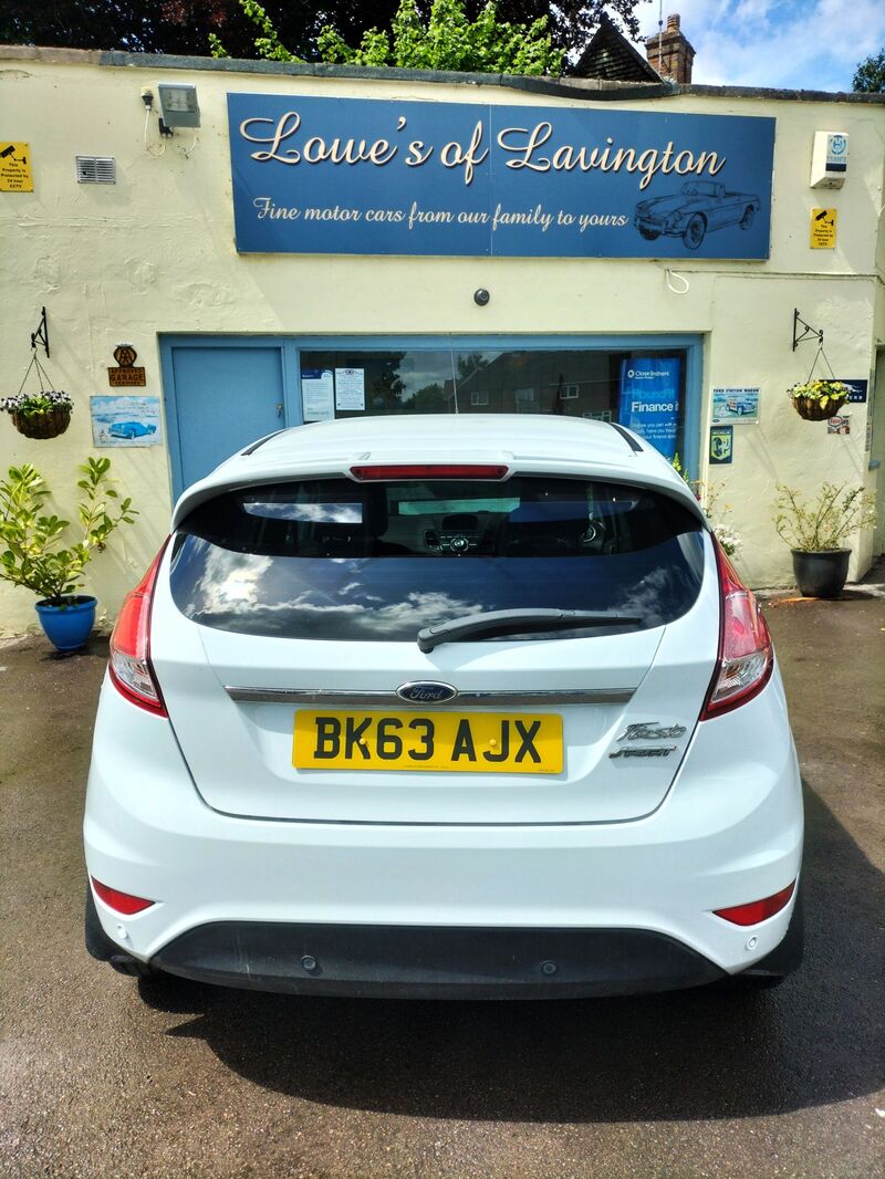 View FORD FIESTA TITANIUM X
