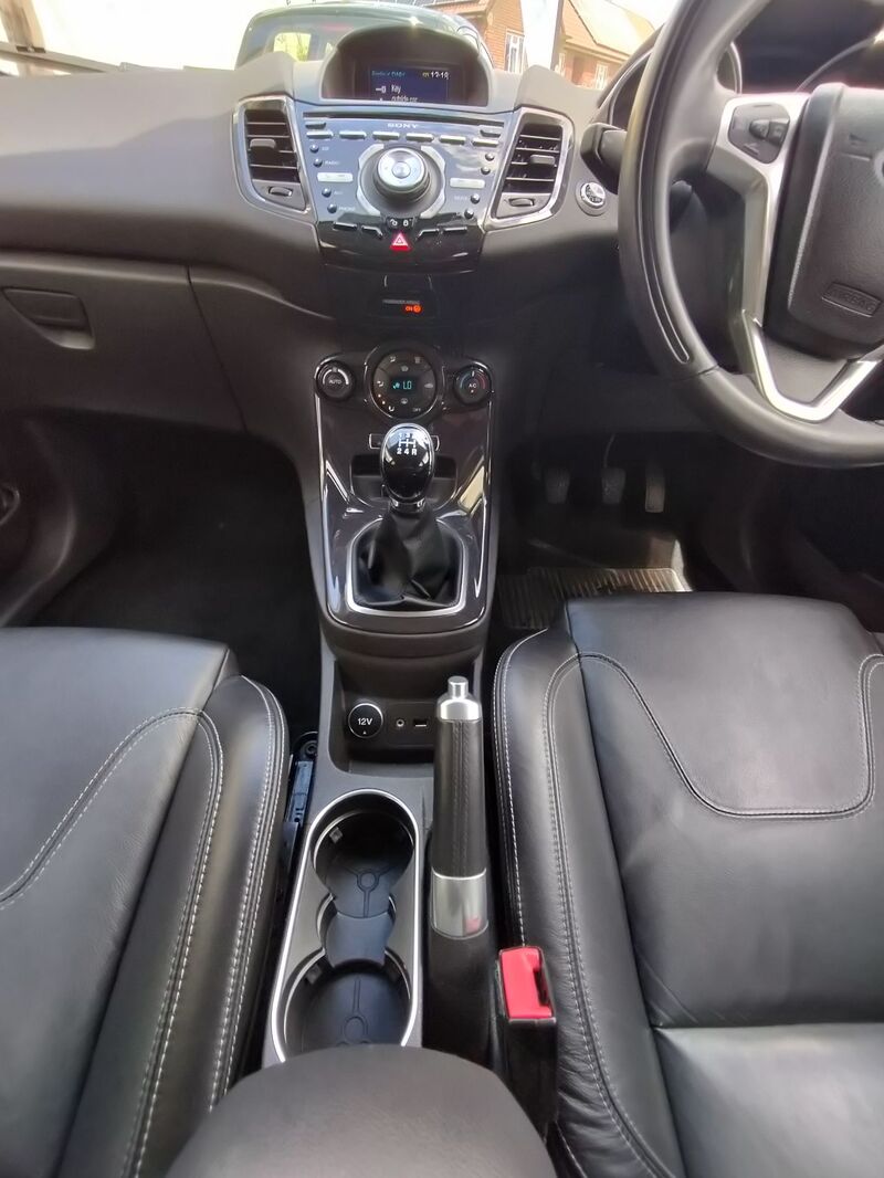FORD FIESTA