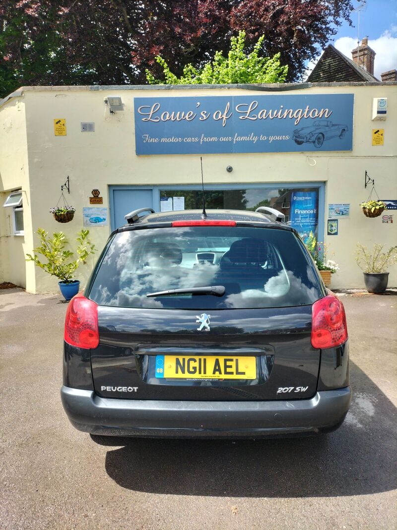 PEUGEOT 207
