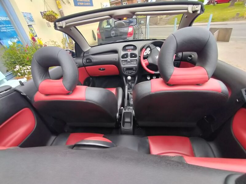 PEUGEOT 206