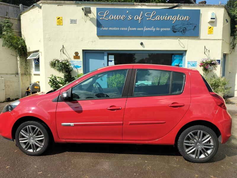 RENAULT CLIO