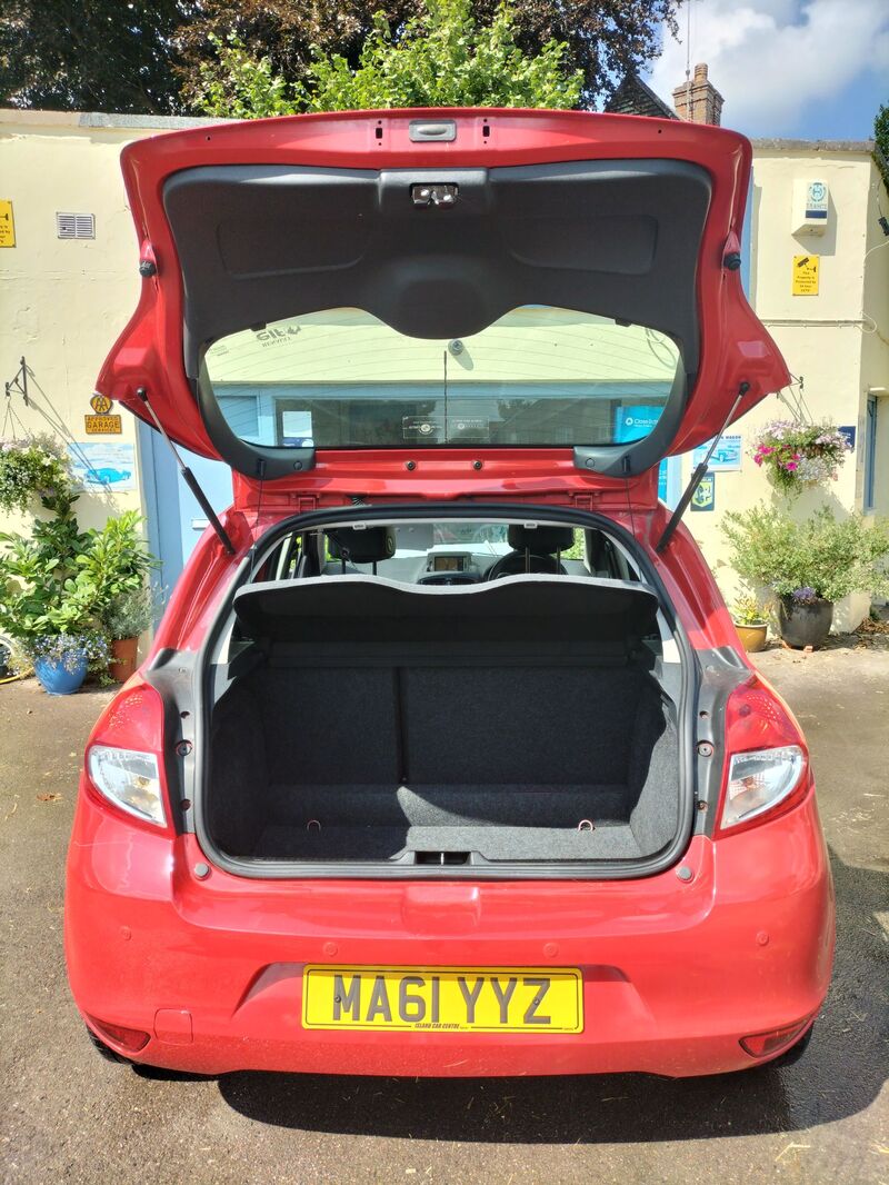RENAULT CLIO