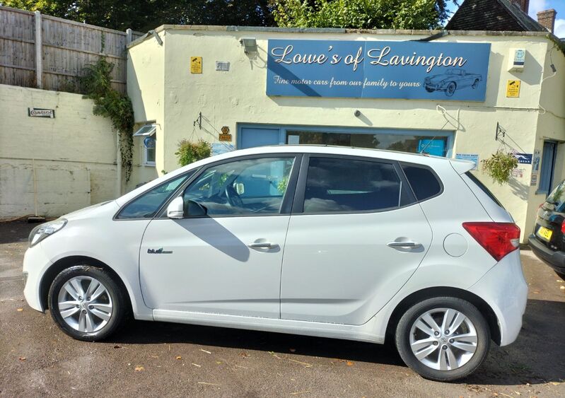 HYUNDAI IX20