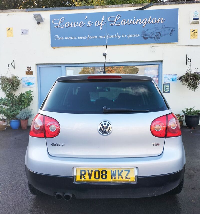 View VOLKSWAGEN GOLF GT SPORT TSI 170