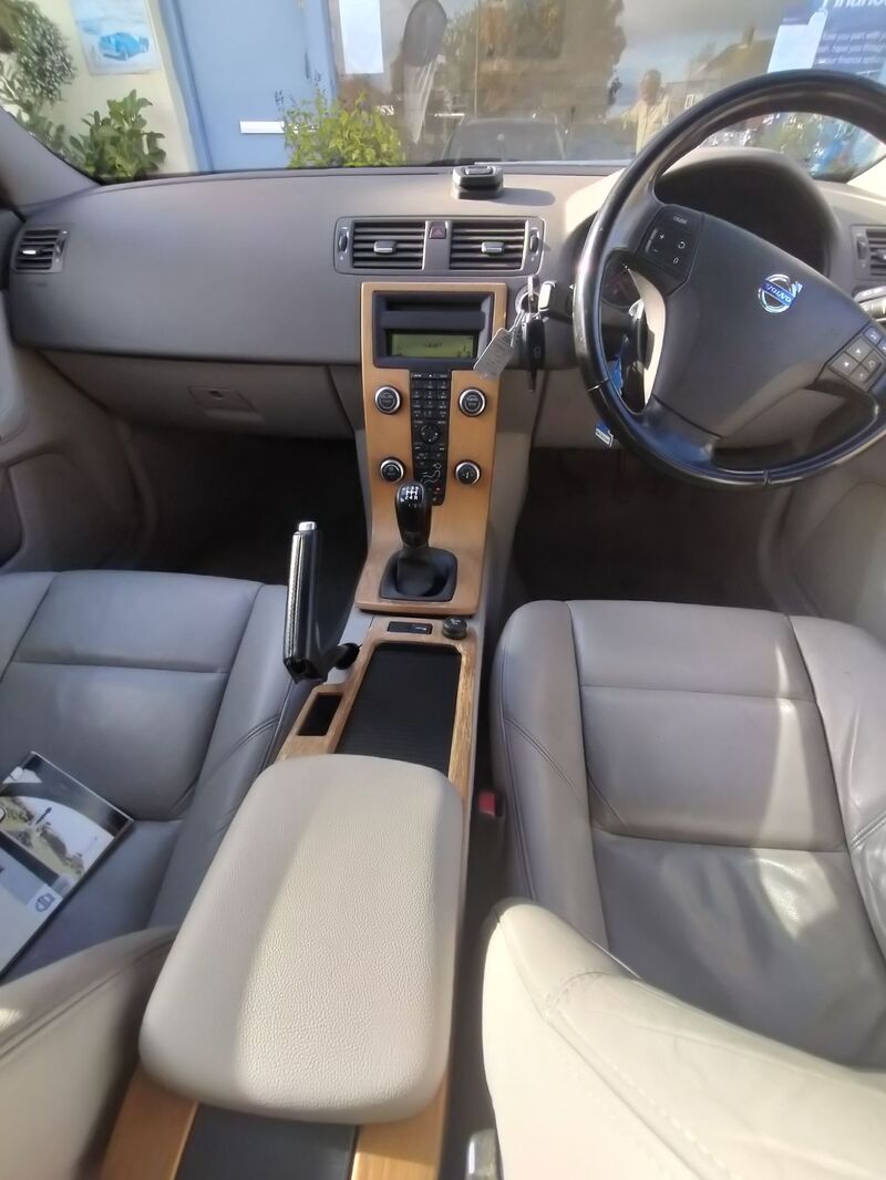 VOLVO V50