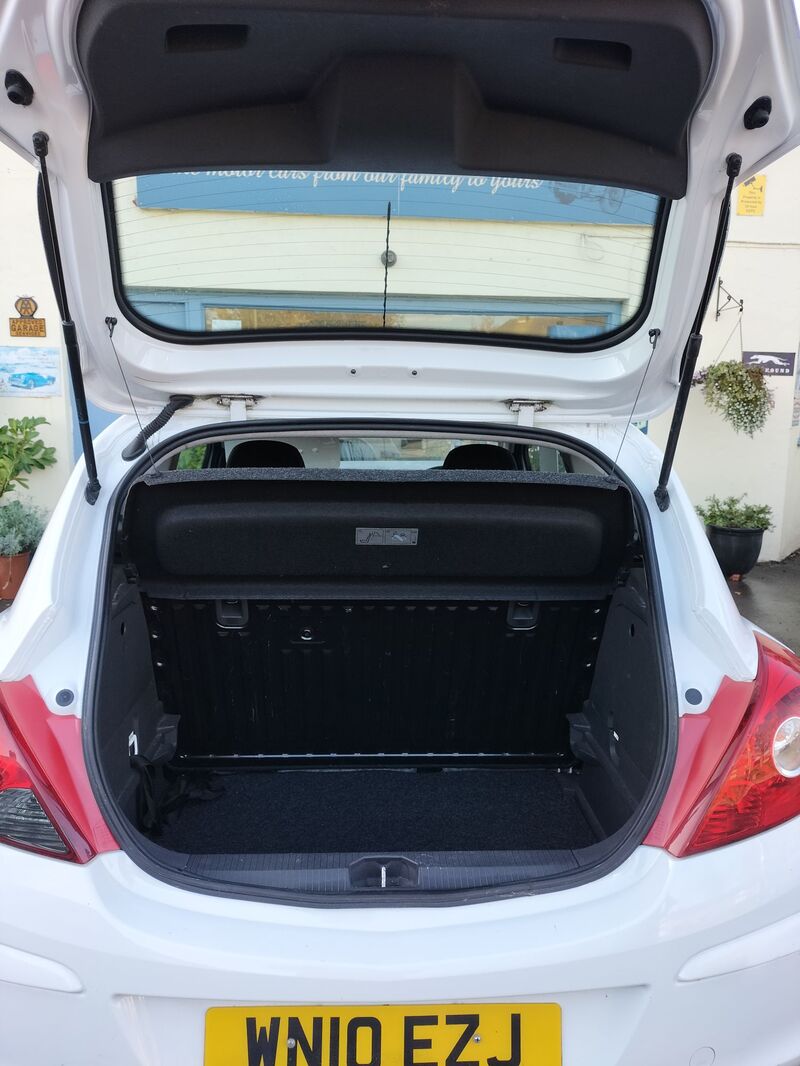 VAUXHALL CORSA