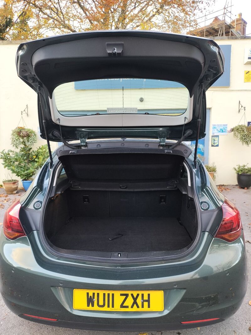 View VAUXHALL ASTRA SRI CDTI