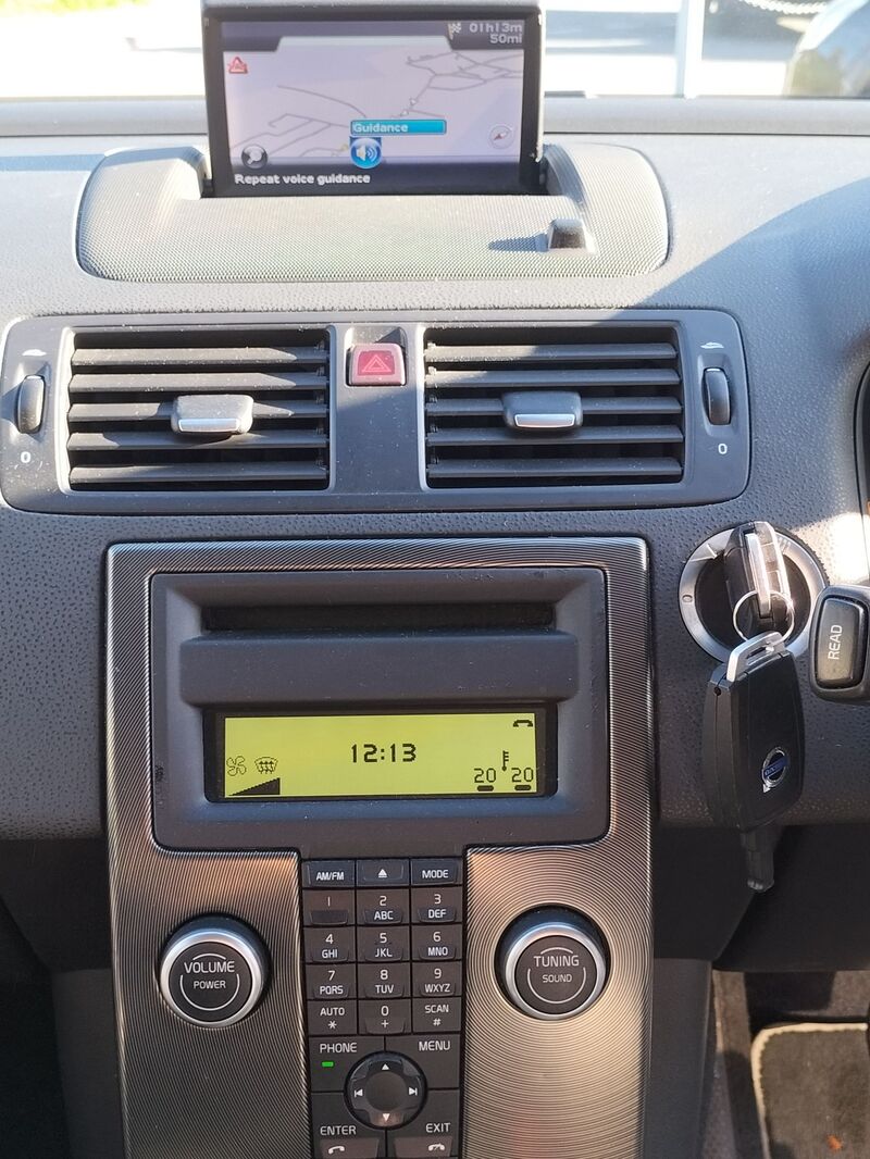 VOLVO V50