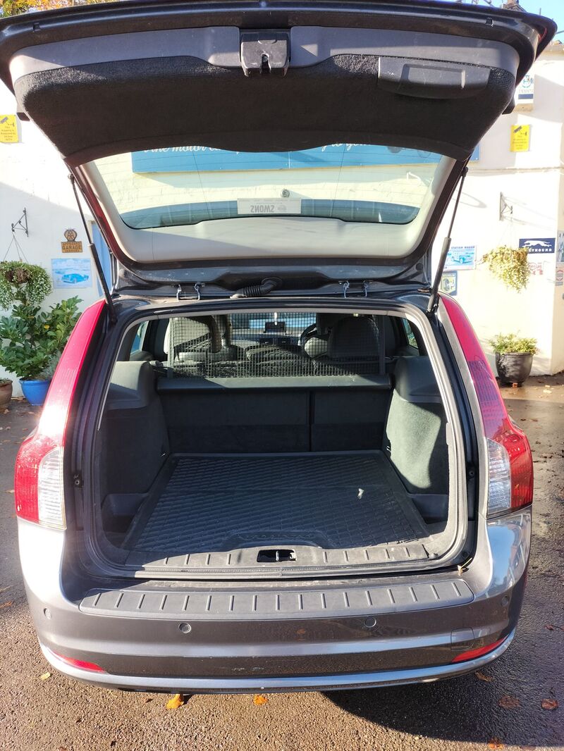 VOLVO V50