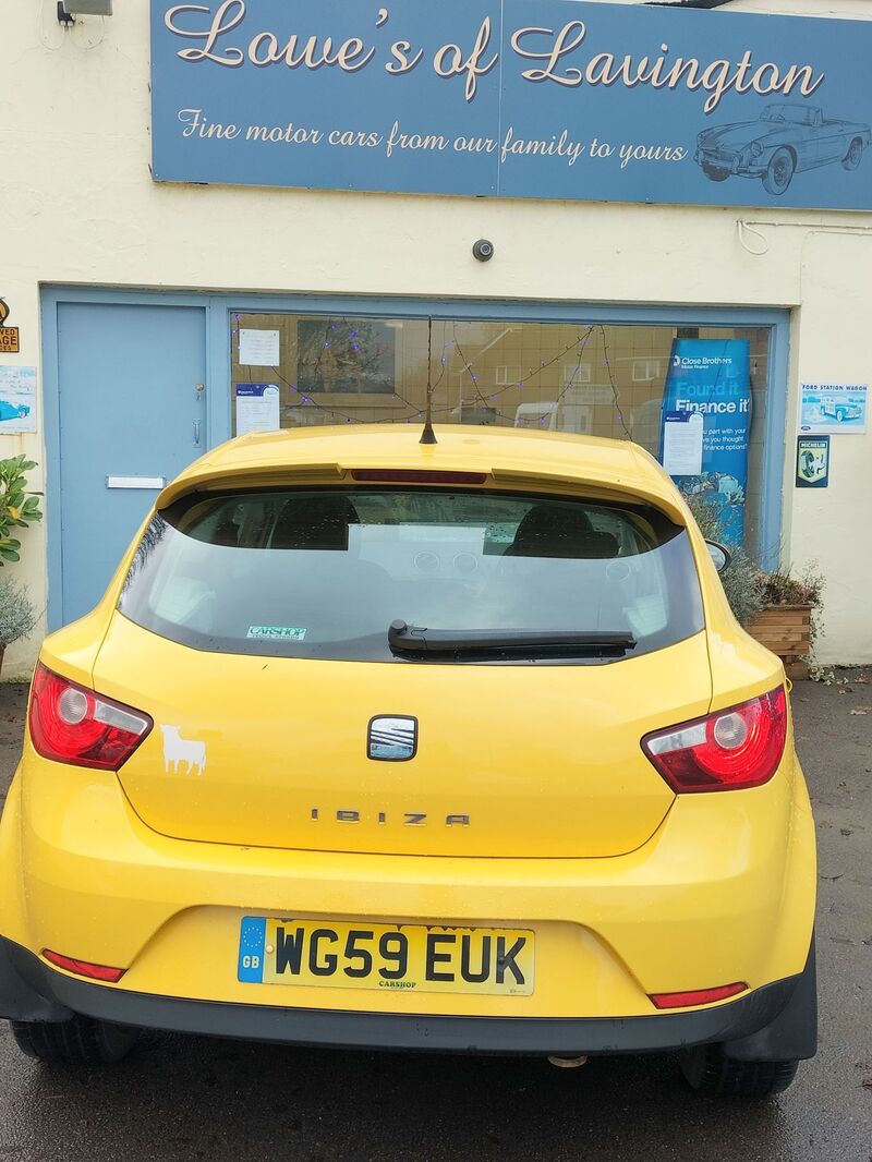 SEAT IBIZA