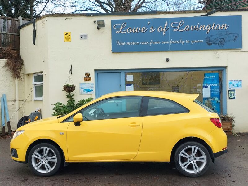 View SEAT IBIZA SPORT