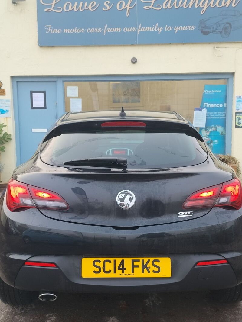 VAUXHALL ASTRA