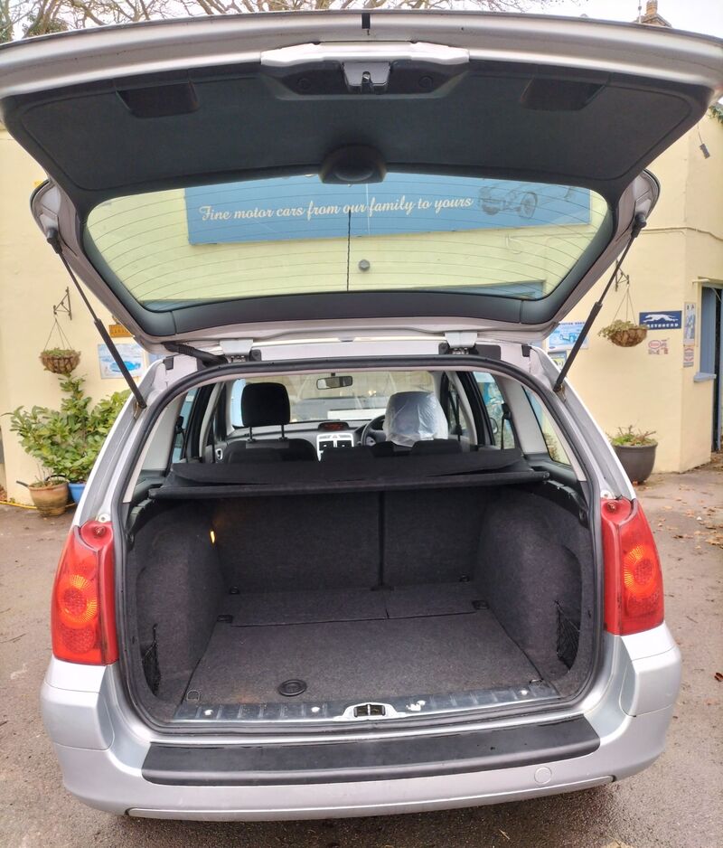 PEUGEOT 307