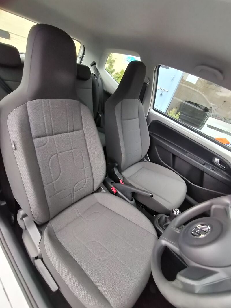 VOLKSWAGEN UP