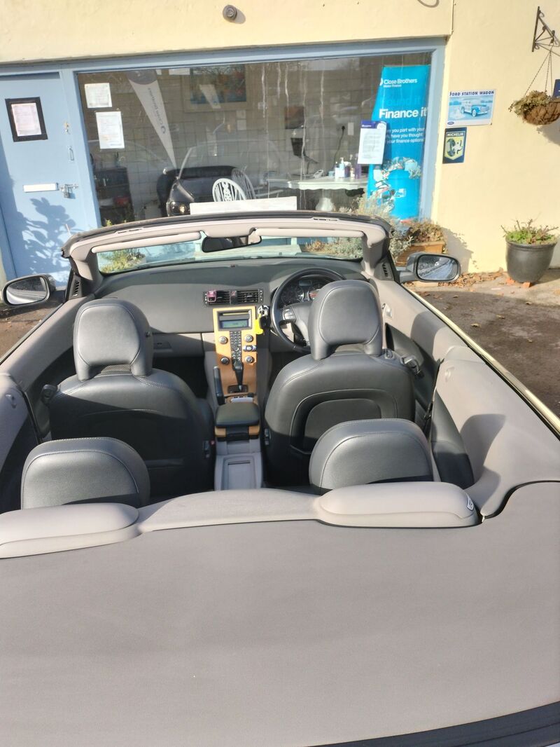 VOLVO C70