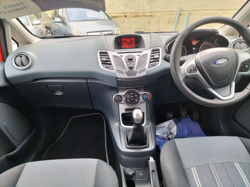 FORD FIESTA