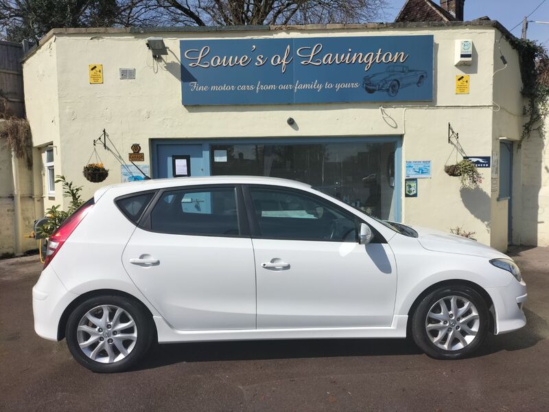HYUNDAI I30