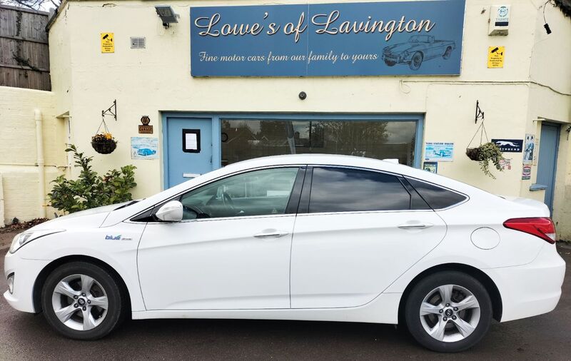 View HYUNDAI I40 CRDI STYLE BLUE DRIVE