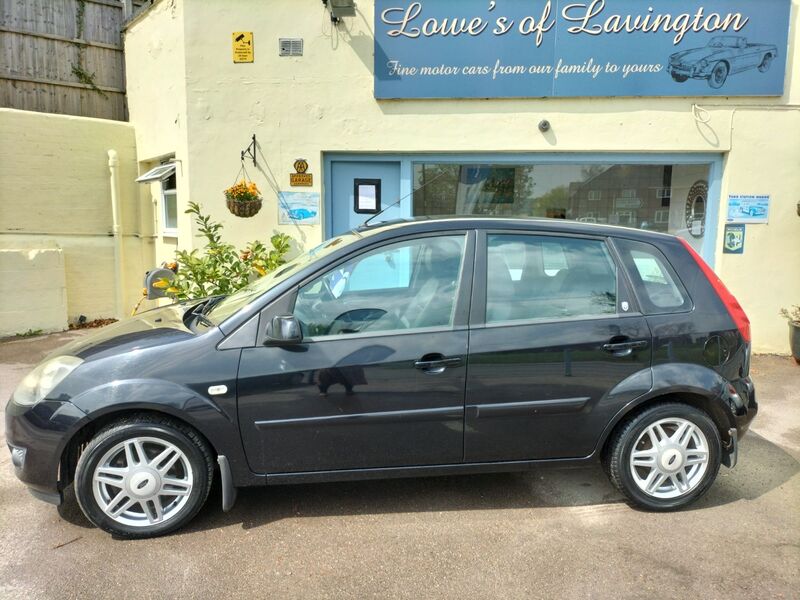 FORD FIESTA