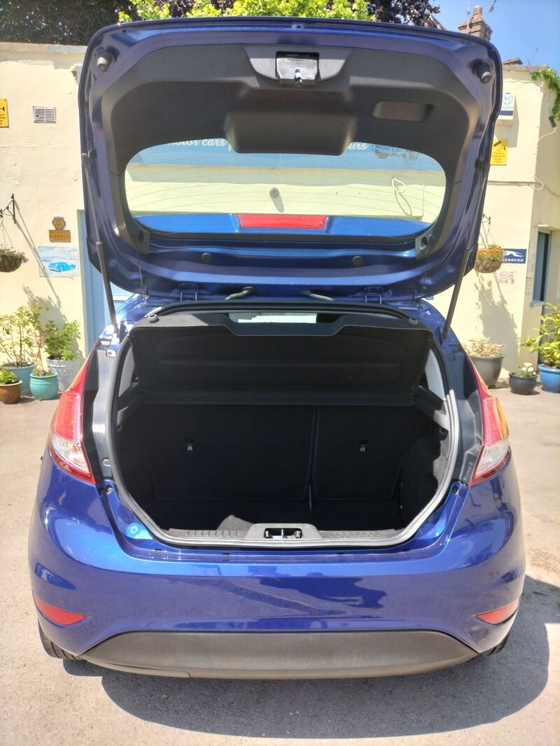 FORD FIESTA