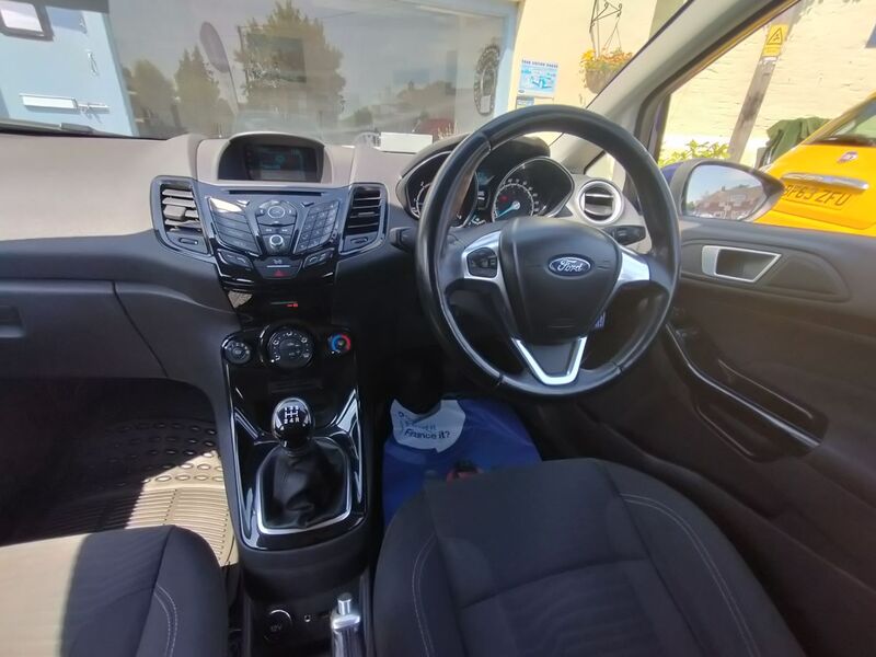 FORD FIESTA
