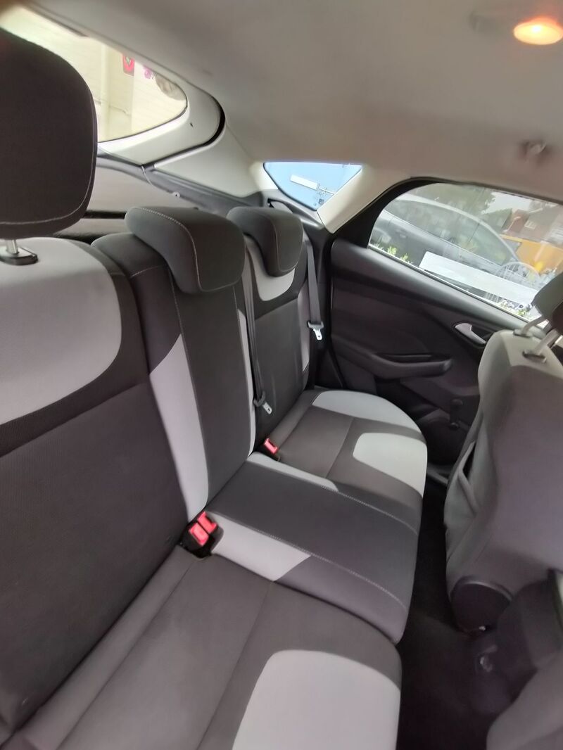 FORD FOCUS
