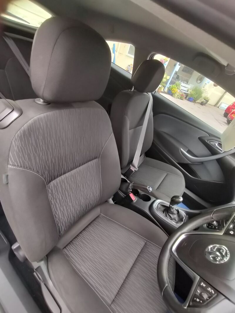 VAUXHALL ASTRA