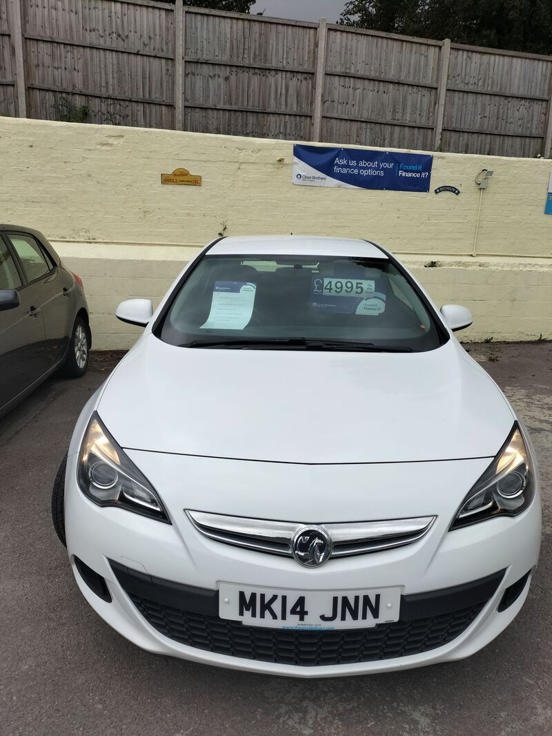 VAUXHALL ASTRA