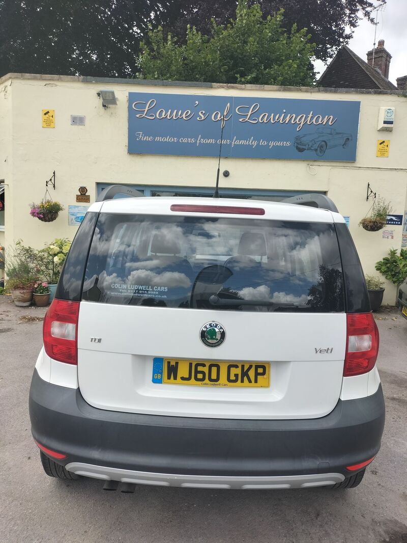 SKODA YETI